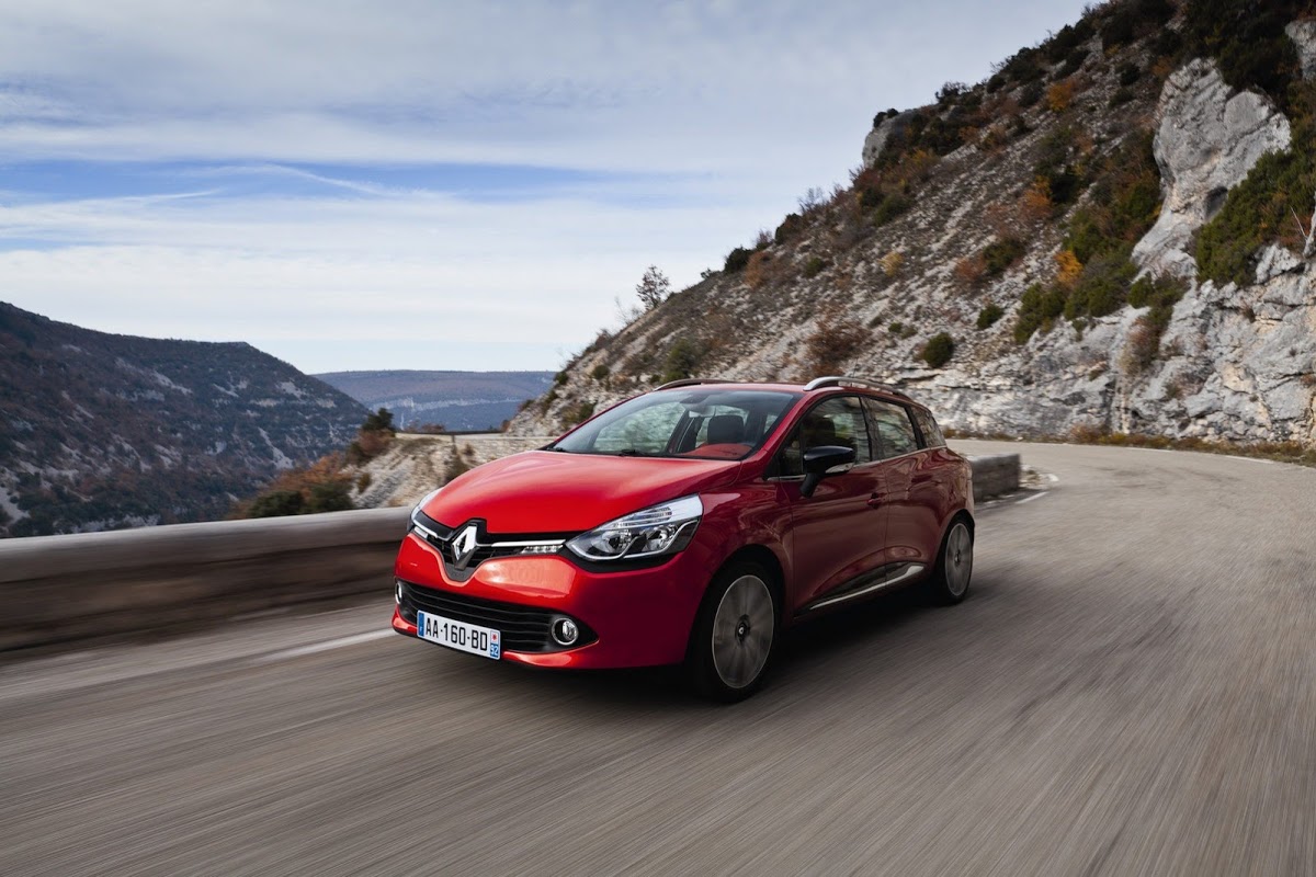 Ontwikkelen spiraal Schadelijk New Renault Clio Estate Proves that Wagons Don't Have to Look Boring |  Carscoops