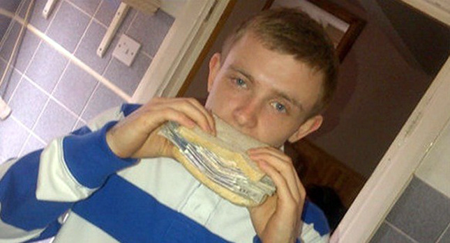  British Carjackers Get Themselves Caught After Posting “Cash Sandwich” Photos