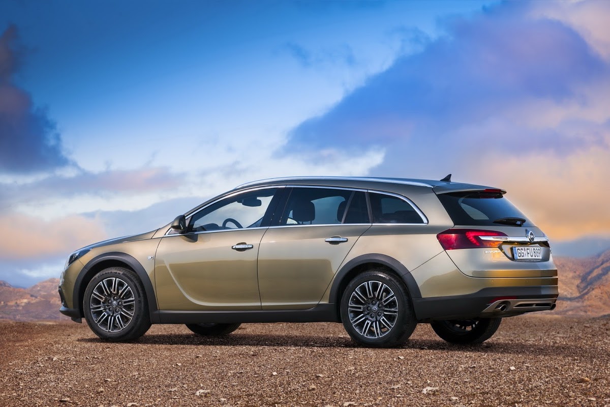 Opel And Vauxhall Launch A New Kind Of Insignia The Country Tourer Carscoops