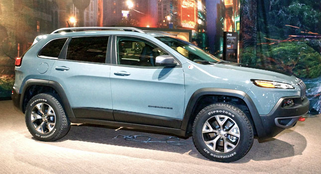  Jeep Reportedly Readying Baby Cherokee SUV for Next Year