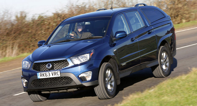  SsangYong Presents 2014 Korando Sports in the UK, Comes with Three Available Hardtops