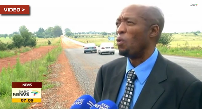  Crash Occurs During Official's TV Interview on Bad Condition of Road!