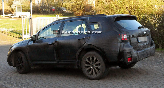  New 2015 Subaru Outback Spied, Rumored to Debut in New York