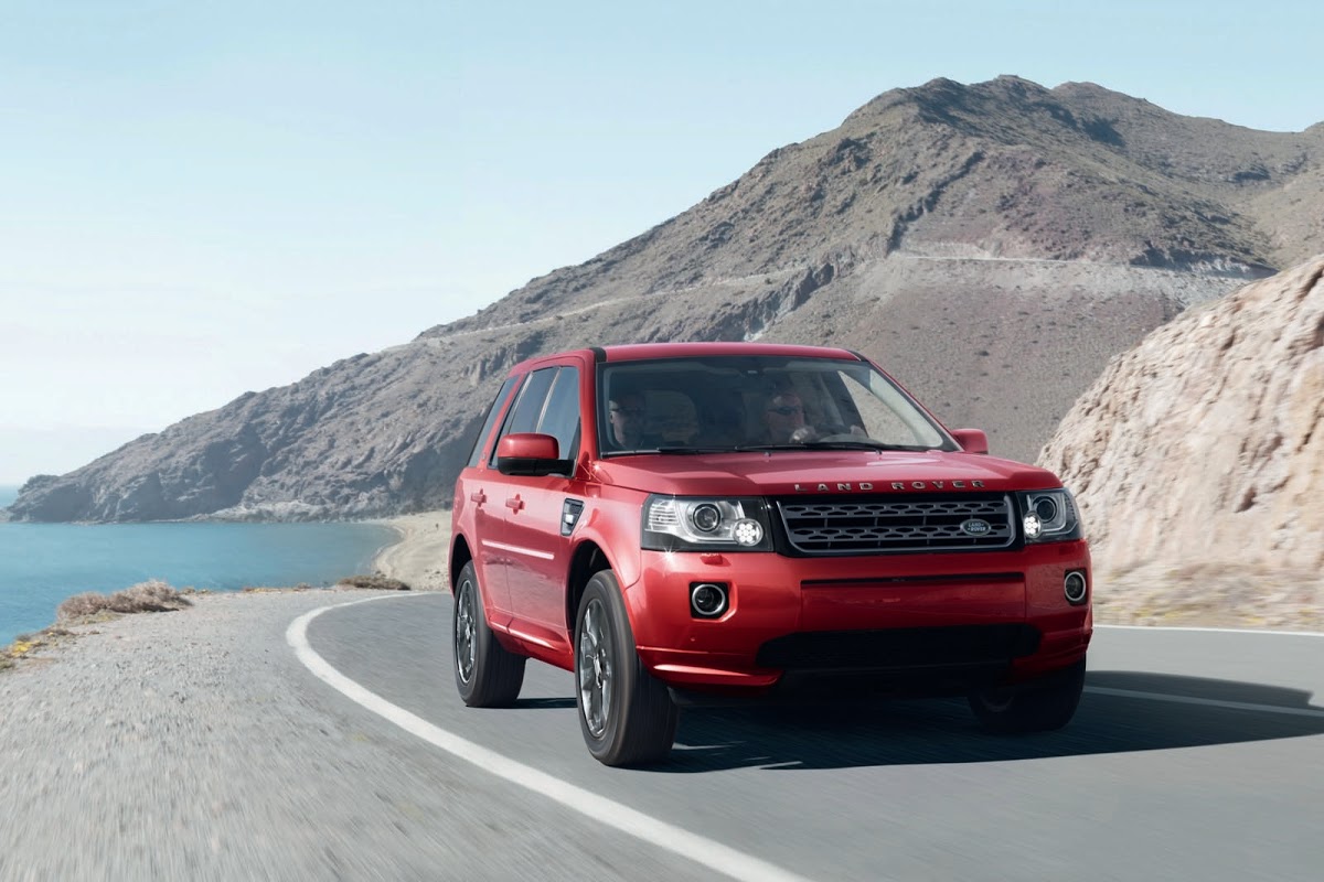 Land Rover Adds HSE Luxury and XS Specifications to Freelander 2 ...