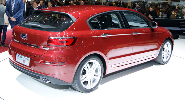  Qoros Debuts its Second Production Model, the 3 Hatch, in Geneva [77 Pics]