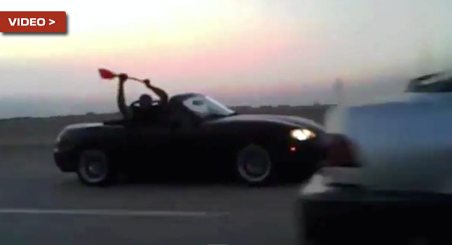  Bahahaha! Mazda MX-5 Uses Paddle Boost to Whip a BMW 325i