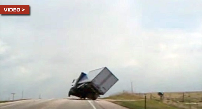  Truck Driver Amazing Save; Rig Almost Flipped by Fierce Winds