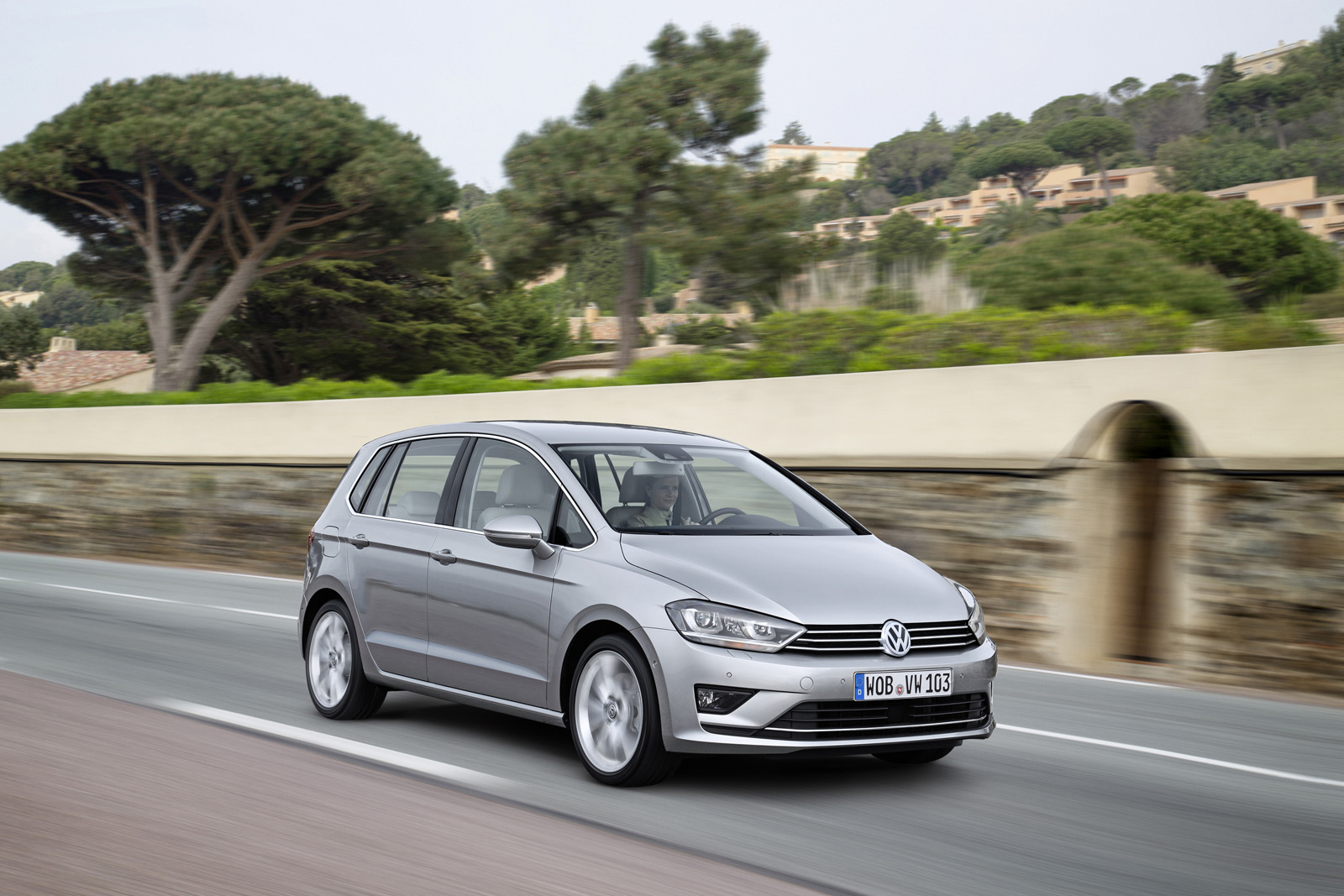 Auto News: Volkswagen Golf Sportsvan R-Line – Dynamischer Hochsitz