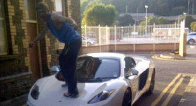  Vandal Jumps on McLaren 12C Spider's Bonnet, Posts Picture on FaceBook/Palm