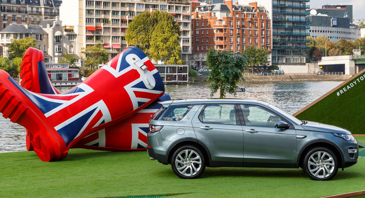  Large Barge Brings New Land Rover Discovery Sport to Paris