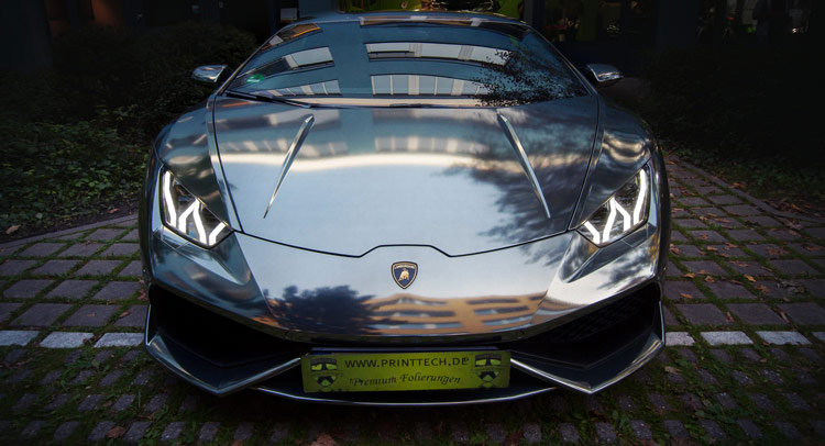  Lamborghini Huracan Earns its Chrome Wrap