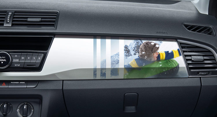  Skoda Offers Personalized Photo Wraps for Fabia’s Dash