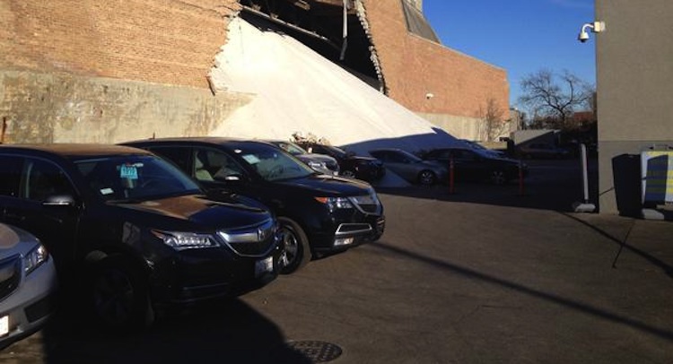  Chicago Building Collapse Sends Salt Pouring Over Cars At Acura Dealership