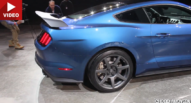  2016 Ford Shelby Mustang GT350R Revs For The Public