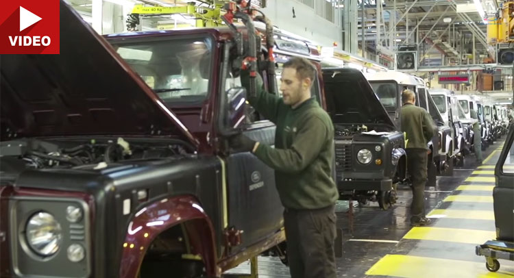  This is How they Build the Soon-to-be-Dead Land Rover Defender