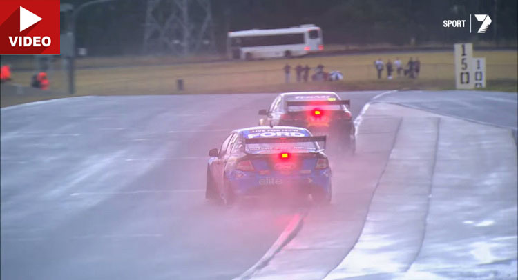  Drifting V8 Supercars is Another Sample of this Championship’s Awesomeness