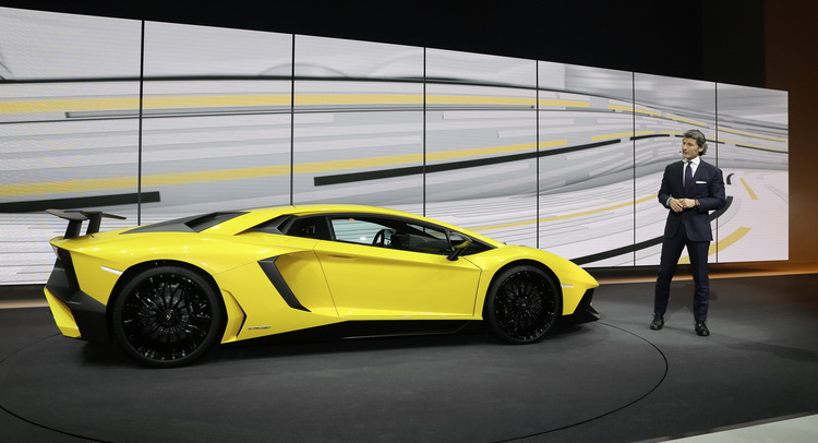  Lamborghini Celebrates Another Record Year in Sales