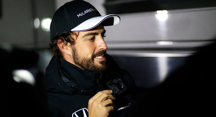  McLaren’s Fernando Alonso Blames Crash on “Locked” Steering