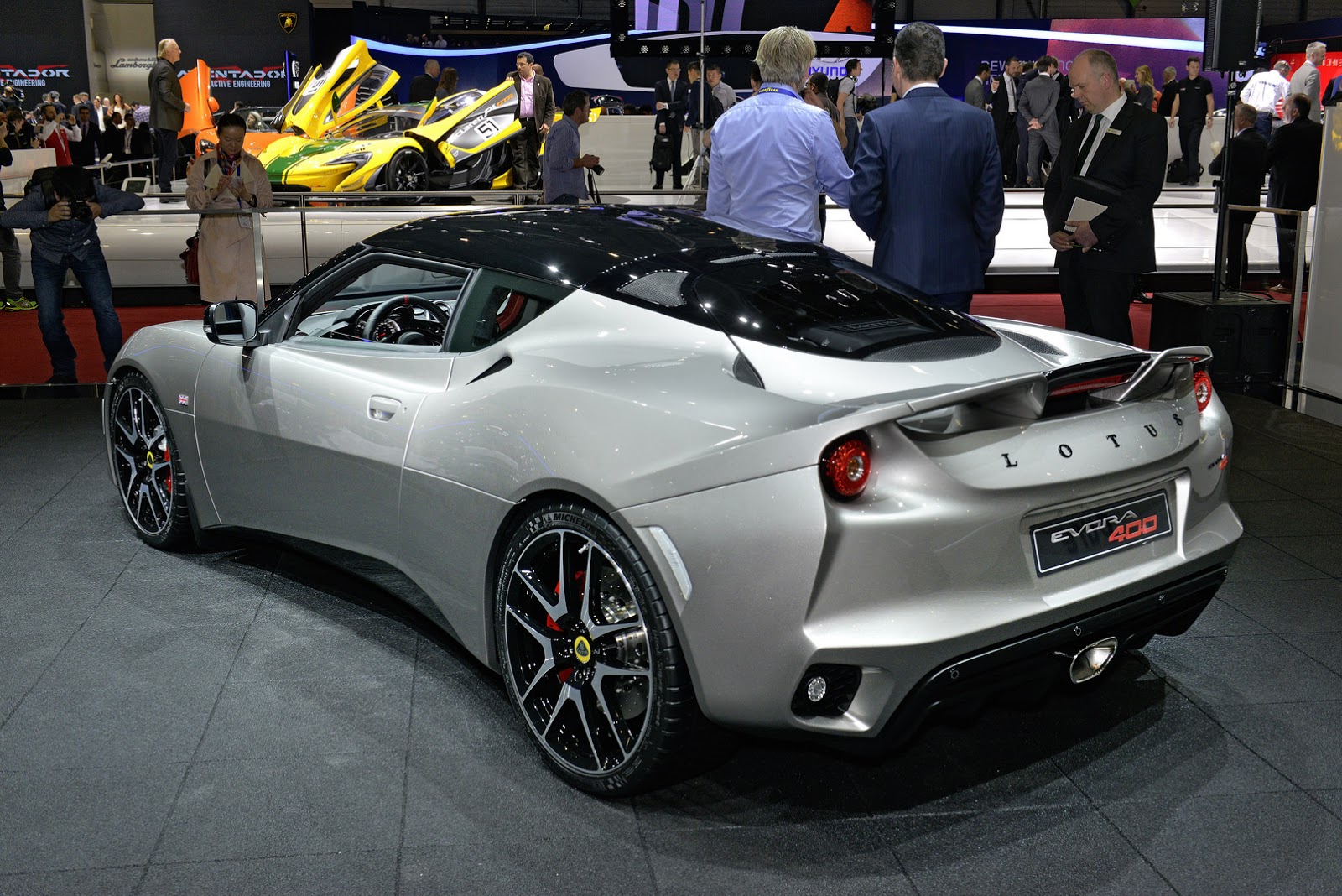 Refined Lotus Evora 400 Is the Brand’s Fastest Production