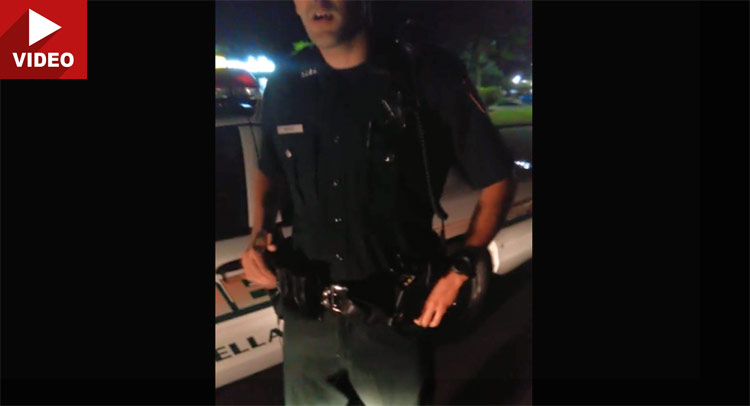  Guy Pulls Over And Trolls Sheriff Over Broken Light, Gives Him A Warning…