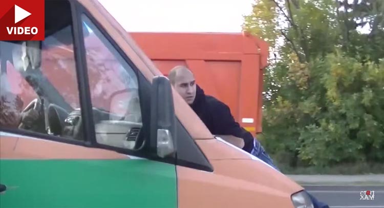  Stop A D-Bag: Just Another Ordinary Day For Russian Drivers Riding Sidewalks