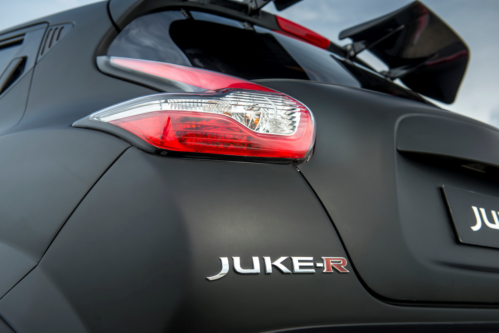 Nissan reawakens the sleeper with 600-hp Juke-R 2.0 super-CUV