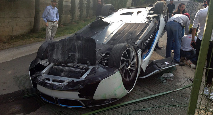  Damn…Journalist Overturns BMW i8 During Test Drive In Mexico