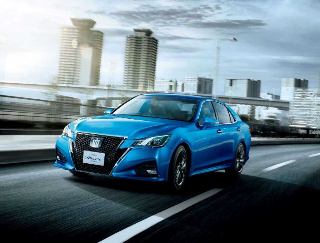 Toyota crown фото