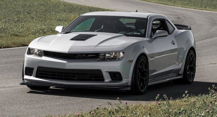  2015 Chevy Camaro Z/28 Insanely Discounted Just In Time For Black Friday