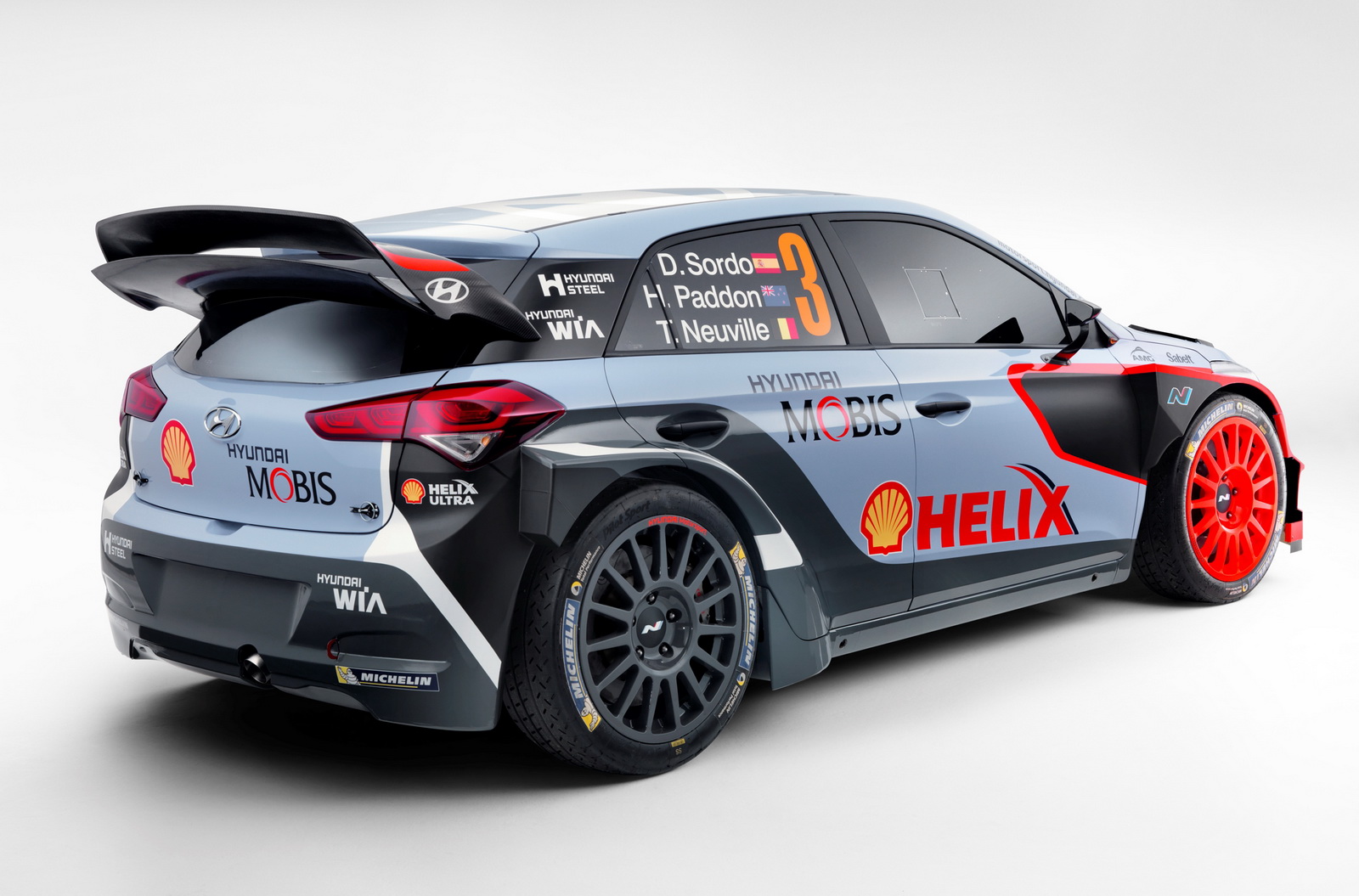 Hyundai Pulls The Wraps Off The 16 Hyundai I Wrc Contender Carscoops