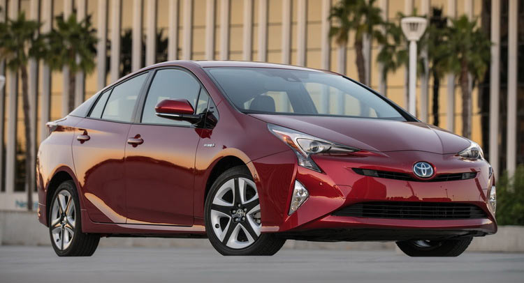  This Is Why Toyota Offers Two Different Battery Options In The New Prius