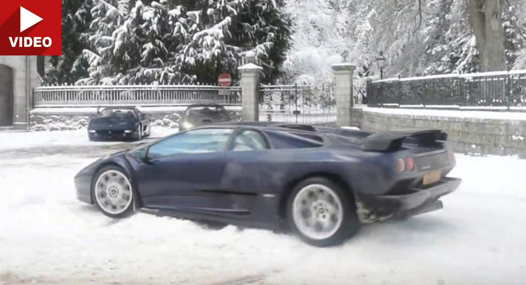  Classic Lamborghini Diablo VT 6.0 Does Snowing Donuts!