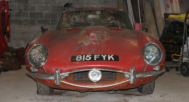  This 1963 Jaguar E-Type Barn Find Is In Need Of Some Serious Elbow Work