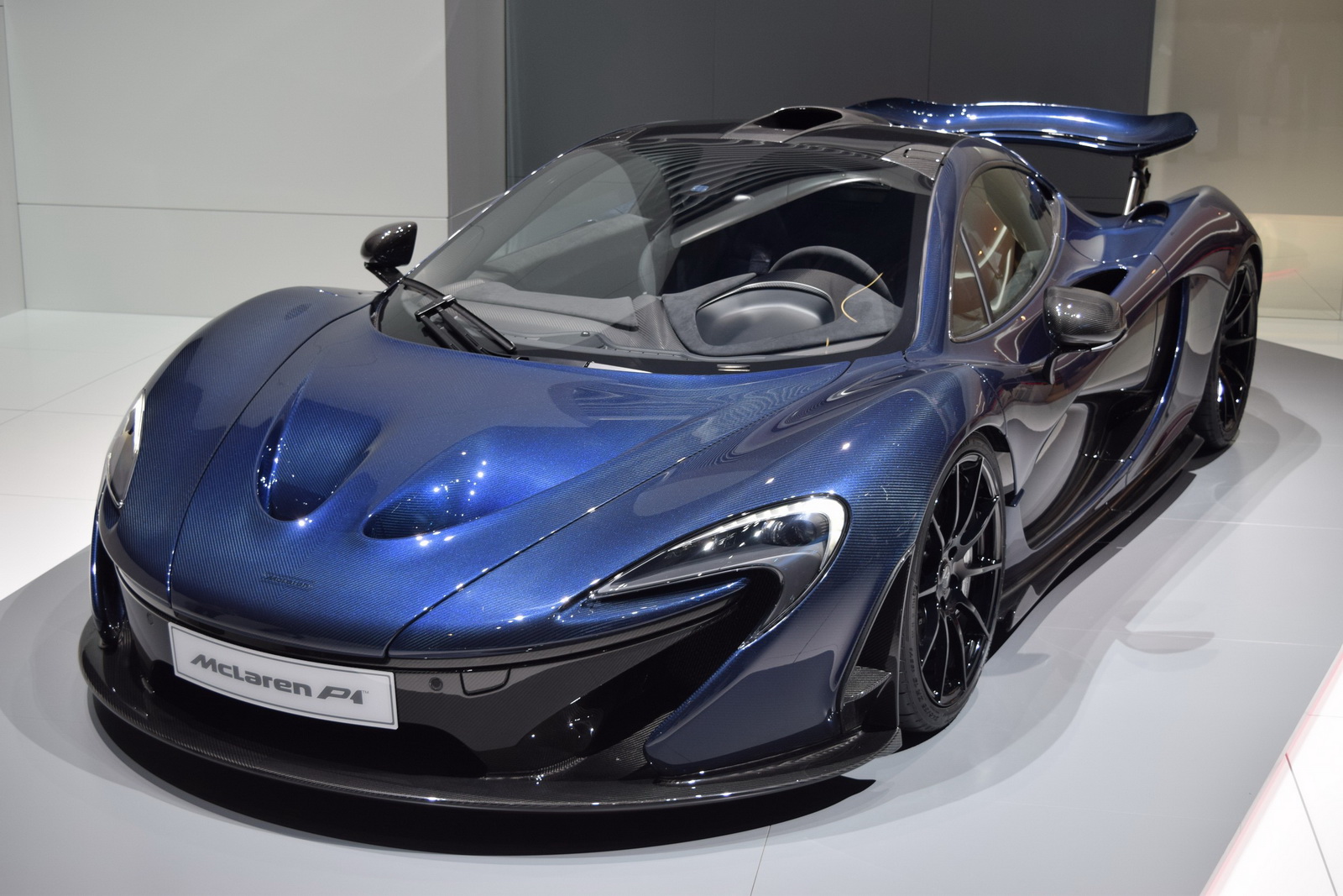 Mclaren Bids Farewell To P1 With Mso Bespoke Carbon Fiber Edition Carscoops 0411