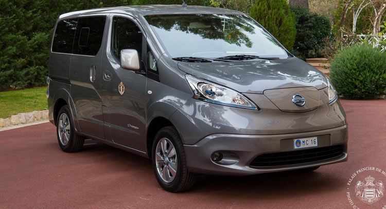  Nissan’s e-NV200 Is Now In The Presence Of Royalty