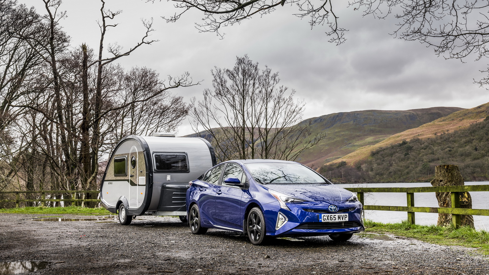 New Toyota Prius Tech Adds Towing Capacity Carscoops