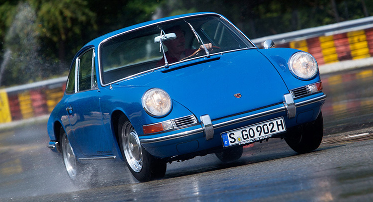  Porsche Develops New Tires For Its Classic Cars