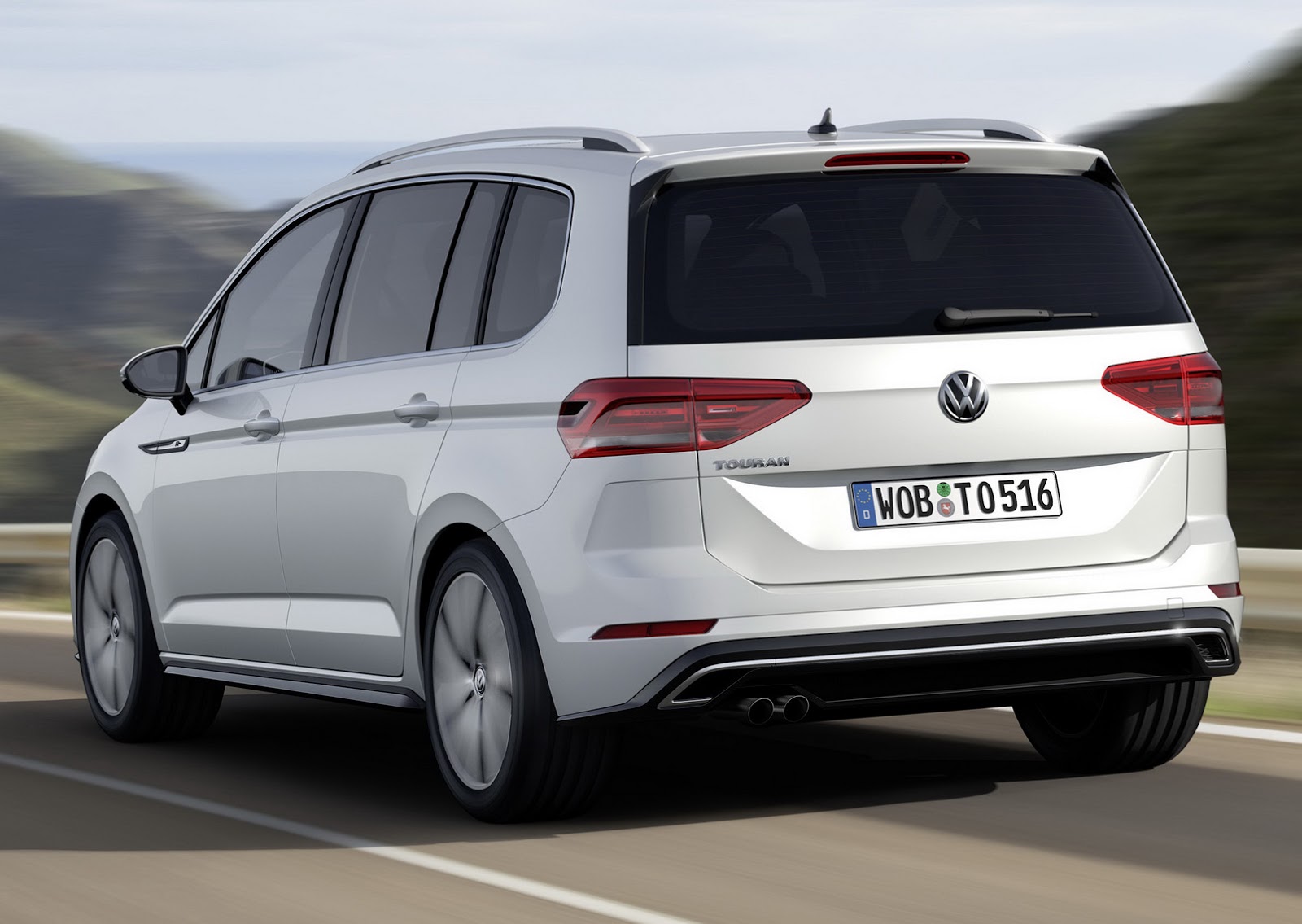 2016 Volkswagen Touran Gets 1.8 TSI 180 HP and 2.0 TDI 190 HP Engines -  autoevolution