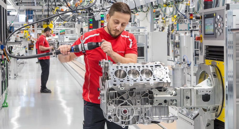  Take A Look At Porsche’s New V8-Engine Factory