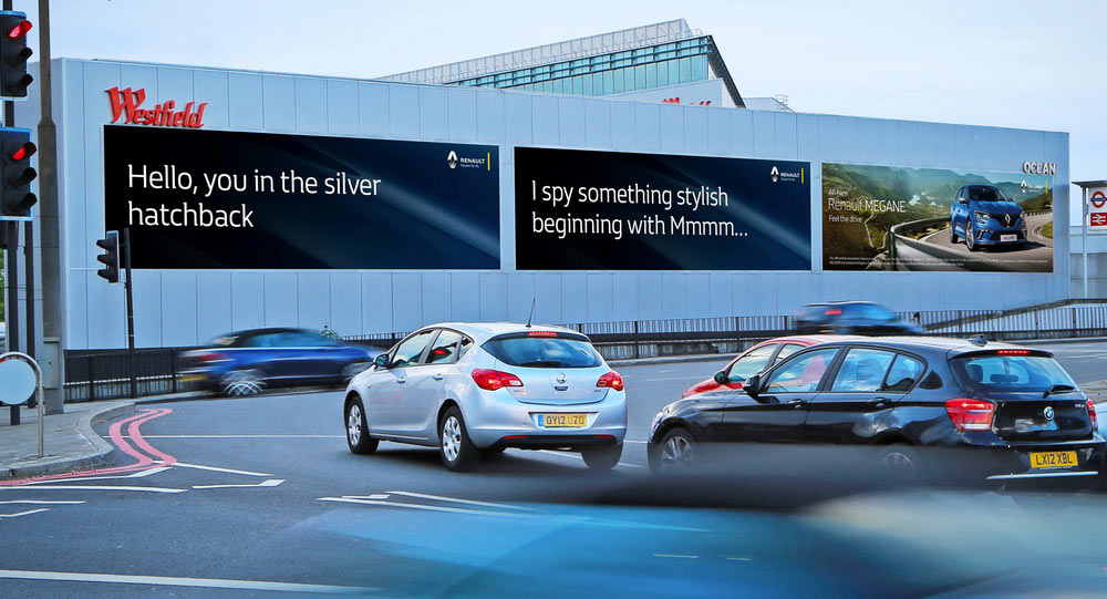  Renault Debuts Vehicle Recognition Tech For Roadside Ads