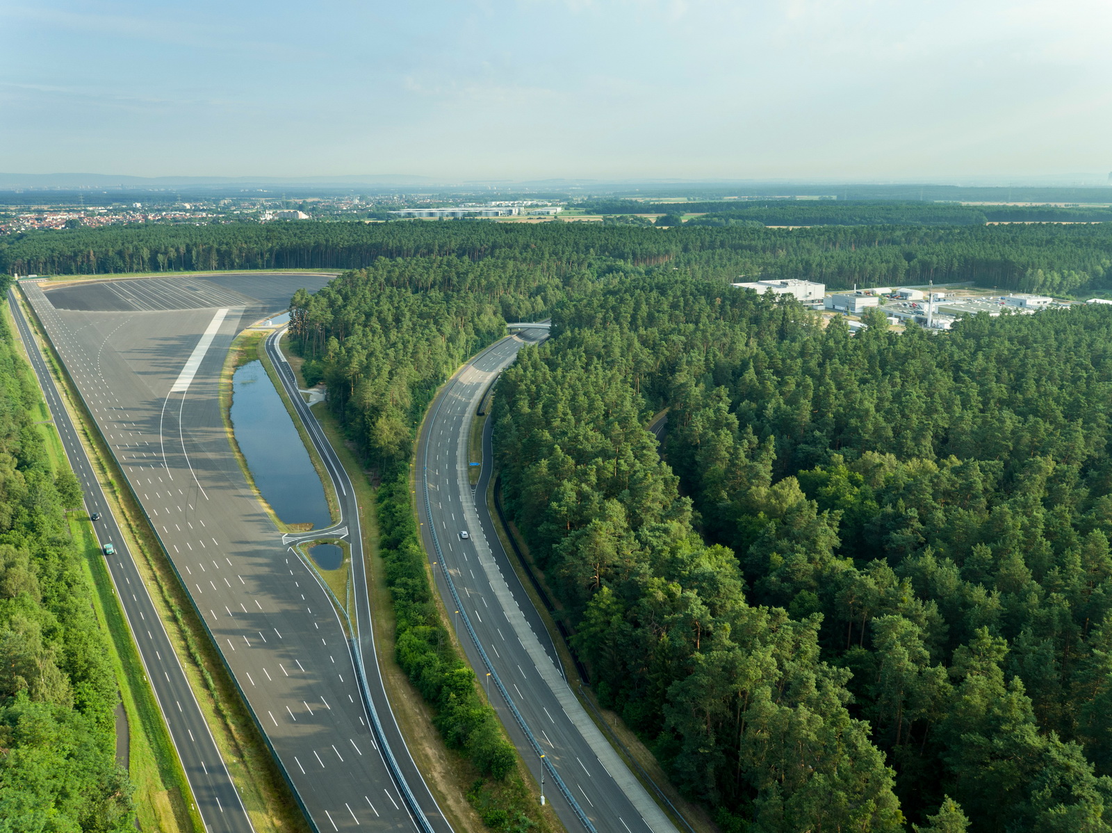 Opel Opens Up Euro Test Site To Public To Celebrate Center S 50th Ann Carscoops