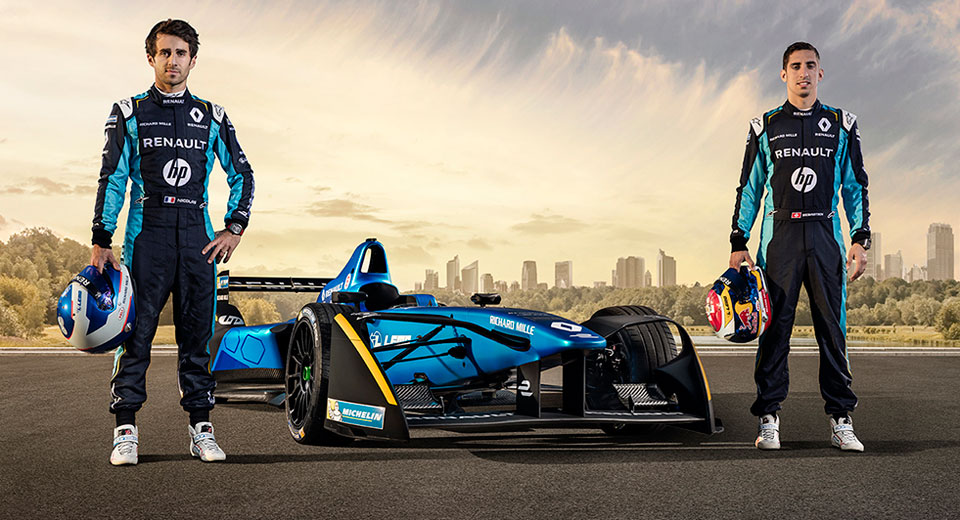  Renault e.dams Gears Up For Formula E Season 3