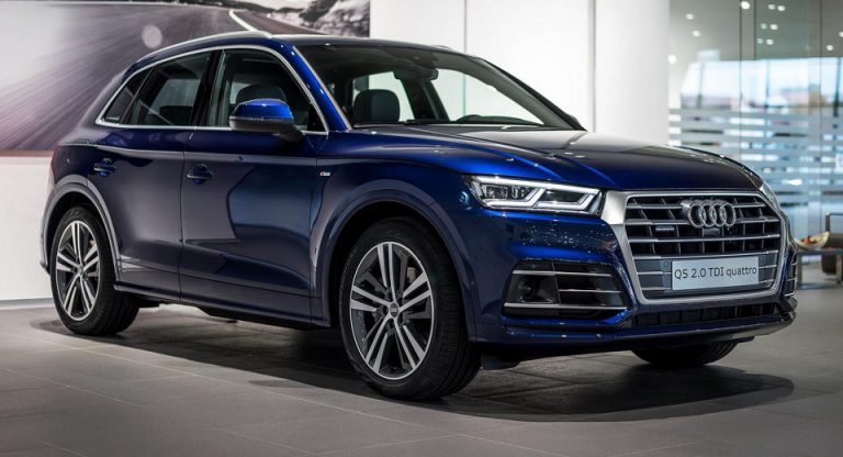 2017 Audi Q5 In Navarra Blue Metallic On Display In Neckarsulm | Carscoops