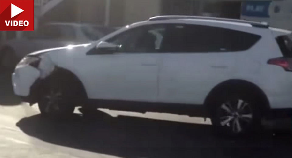  Two Women Take Road Rage To Whole Different Level In LA