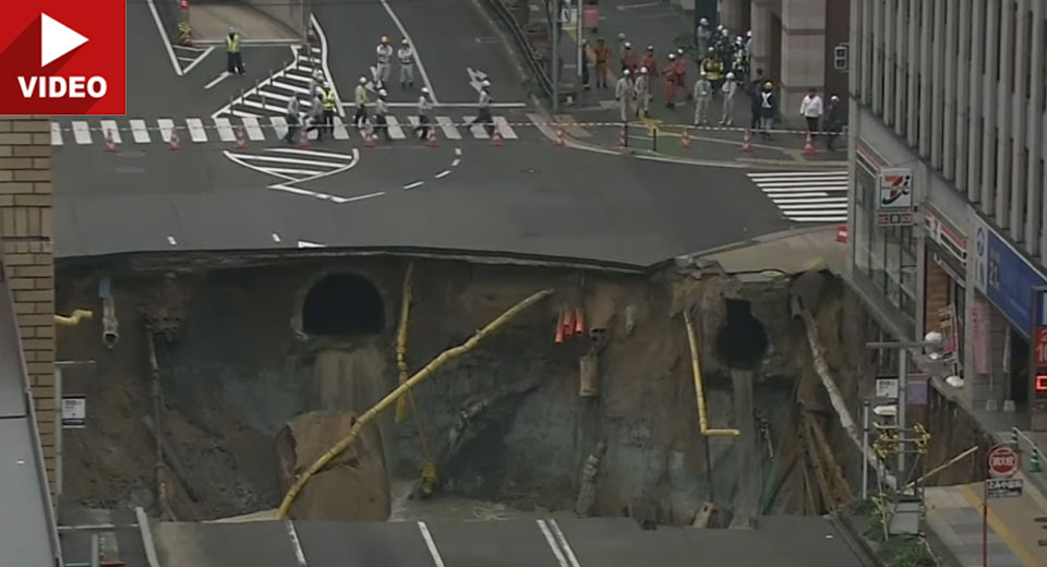  Huge Japanese Sinkhole Swallows Intersection [w/Video]