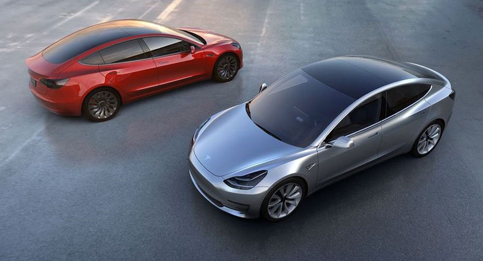  Analyst Says Tesla Model 3 Deliveries Won’t Start Until Late 2018