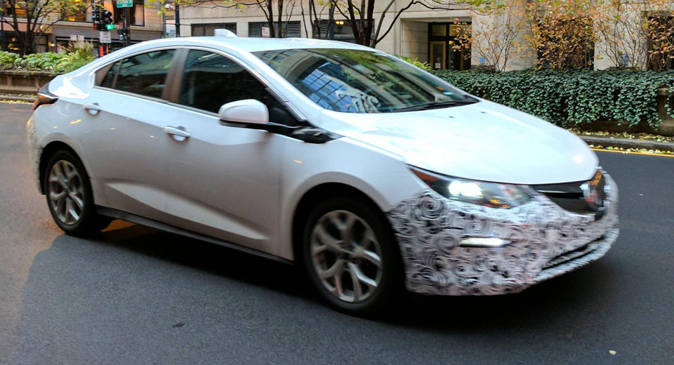  Buick-Badged, China-Bound Chevrolet Volt Spied Testing In Chicago