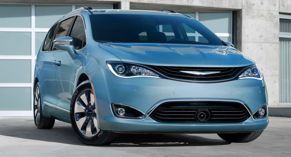  Is Chrysler Bringing An All-Electric Pacifica To The 2017 CES?