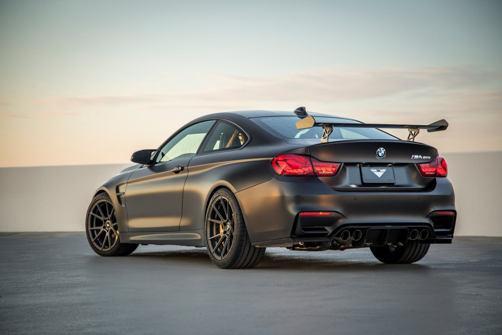 Bmw M4 Gts Looks Sinister On Carbon Graphite Wheels Carscoops