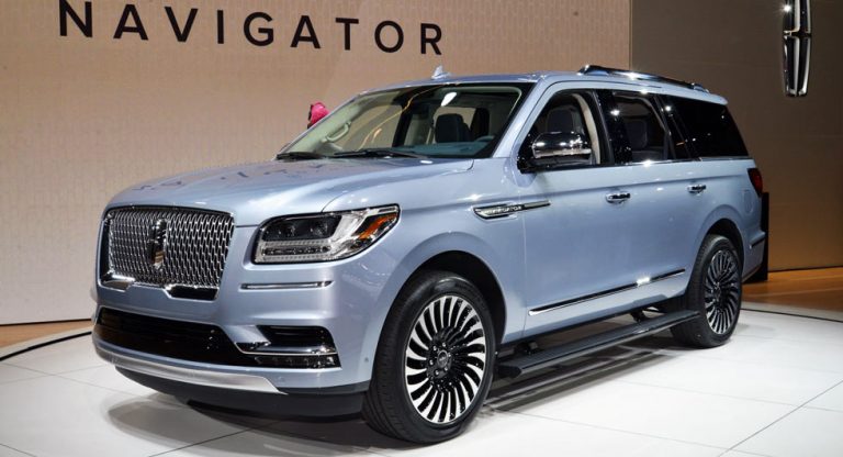 2018 Lincoln Navigator Adds Refinement, Luxury And 450HP To Full-Size ...